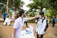 Quảng Trị: Test nhanh Covid-19 cho 500 thí sinh và cán bộ coi thi