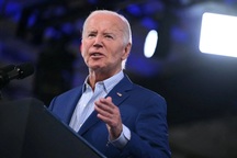 Ông Biden lên tiếng sau khi bị "mất điểm" trong cuộc so kè với ông Trump