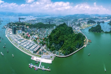 Du lịch Hòn Gai đang bắt đầu thức giấc