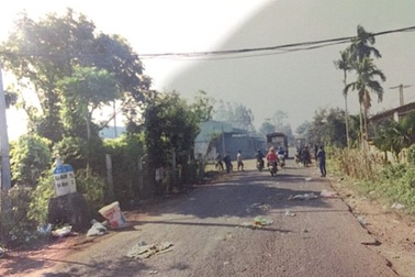 Các tài xế vây bắt đối tượng chặn đường “xin đểu”