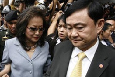 Anh thu hồi visa của vợ chồng cựu Thủ tướng Thái Lan Thaksin