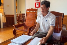 Người cha đau khổ khi 15 năm chưa tìm ra kẻ lái xe máy tông chết con trai