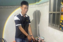 Tạm giữ thanh niên giấu súng đạn trong phòng trọ