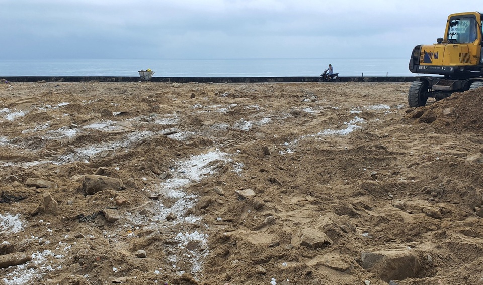 Dân bị tra tấn bởi 34 tấn bã mắm, cán bộ nói không còn cách nào khác - 4