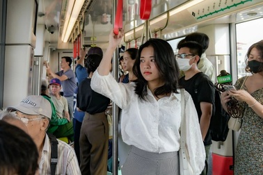 Tàu điện Nhổn - Cầu Giấy xô đổ kỷ lục của Cát Linh - Hà Đông