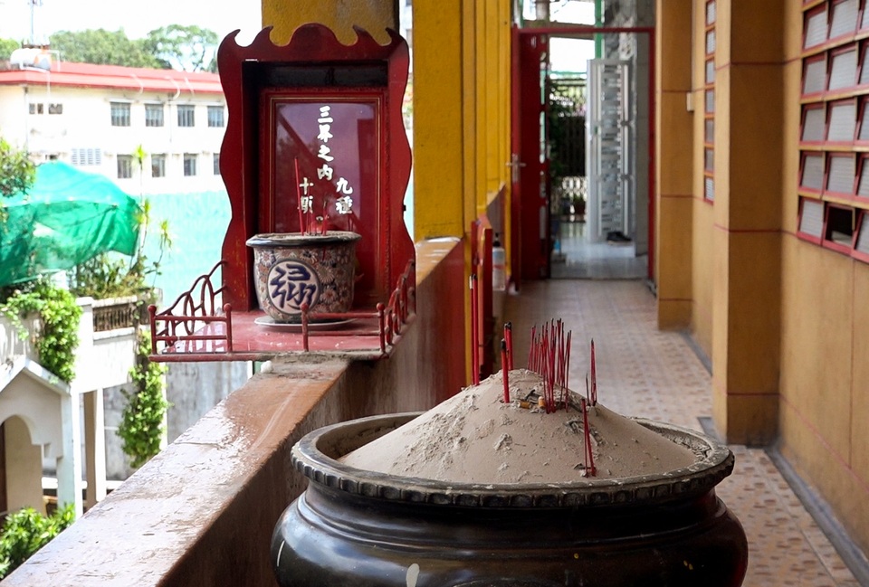 Khám phá ngôi chùa tồn tại nửa thế kỷ trong chung cư giữa Sài Gòn - 5 Khám phá ngôi chùa tồn tại nửa thế kỷ trong chung cư giữa Sài Gòn - 5