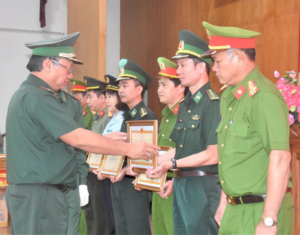 Hành trình triệt phá đường dây “xuất khẩu ma túy” khủng bằng đường biển - 2 Hành trình triệt phá đường dây “xuất khẩu ma túy” khủng bằng đường biển - 2