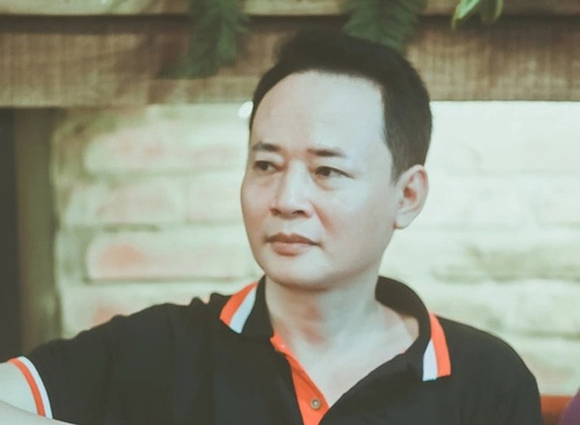 Diễn viên Tùng Dương nói về đề nghị bỏ khẩu hiệu Học, học nữa, học mãi - 1 Diễn viên Tùng Dương nói về đề nghị bỏ khẩu hiệu Học, học nữa, học mãi - 1