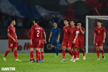 Chuyên gia Thái Lan: "Tuyển Việt Nam không có tinh thần chiến đấu"
