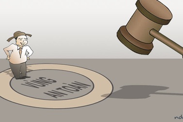 “Lệ cho quan…” và ai bảo làm “thằng dân” cơ chứ!?