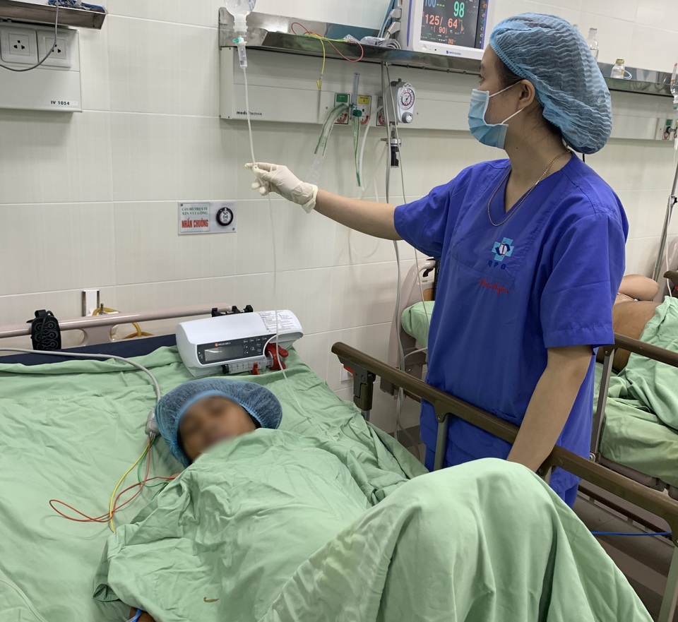 Sinh con tại nhà, sản phụ suýt mất mạng - 1 Sinh con tại nhà, sản phụ suýt mất mạng - 1