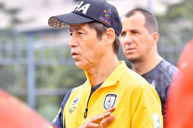 HLV Akira Nishino: “Thái Lan sẽ duy trì vị trí số 1”