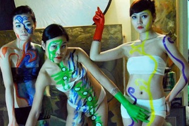 Nghệ thuật body painting: “Thoáng” đến đâu thì phù hợp?