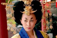 Hình ảnh lạ mắt của Lưu Gia Linh trong vai Võ Tắc Thiên