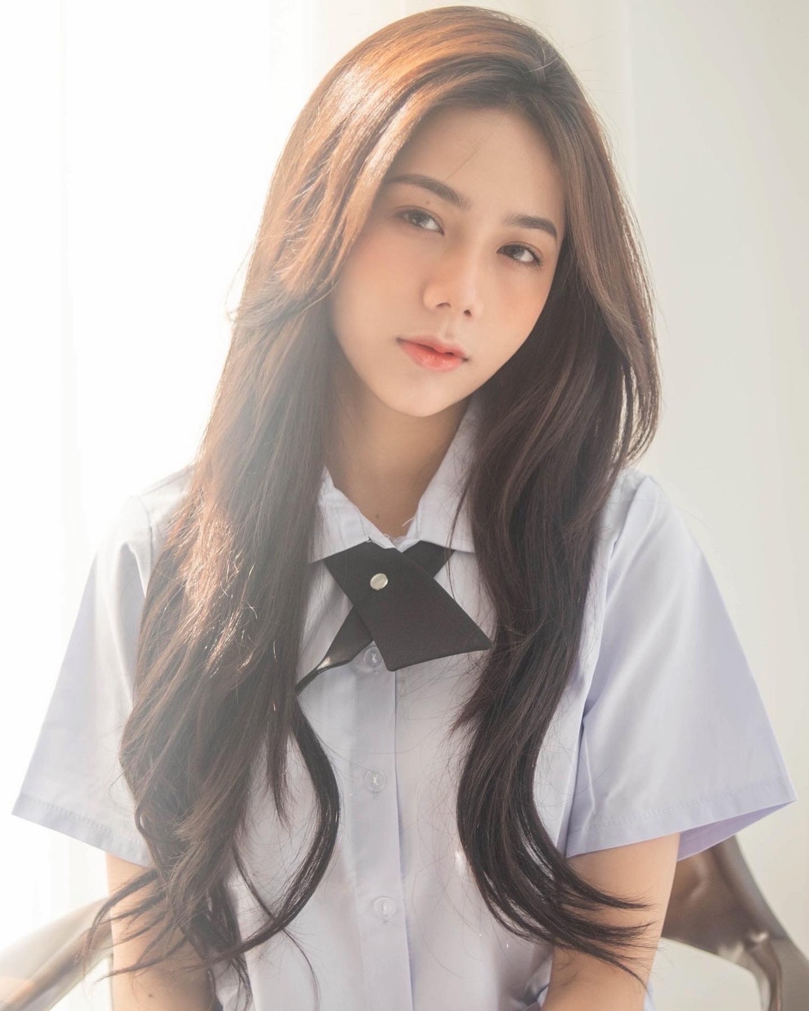 Hot girl 2K vẫn tỏa sáng dù chỉ mặc đồng phục giản dị - 1 Hot girl 2K vẫn tỏa sáng dù chỉ mặc đồng phục giản dị - 1