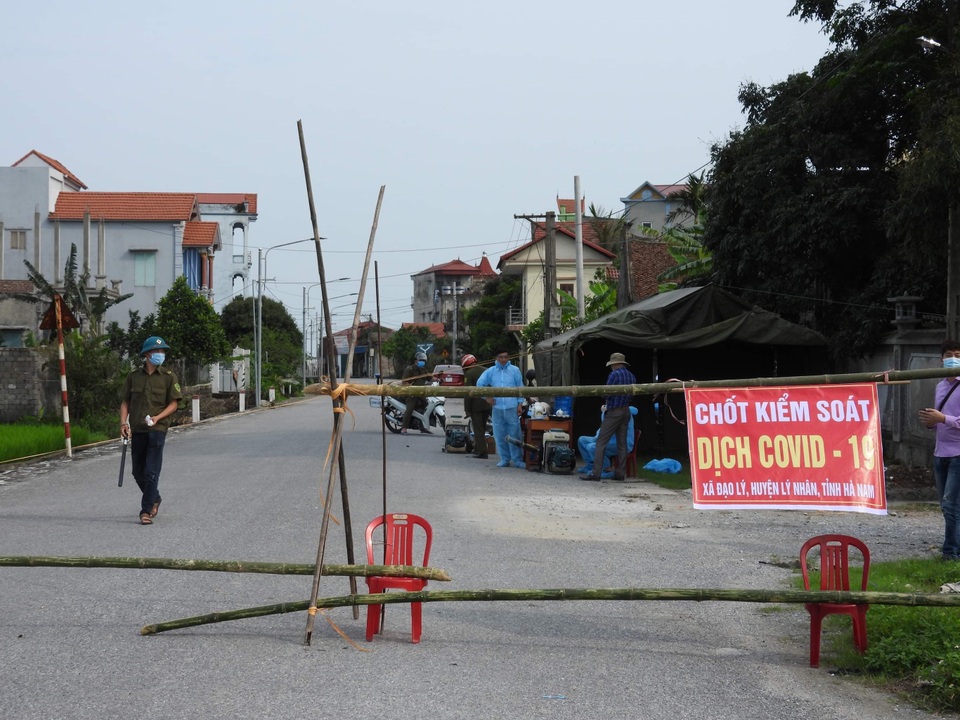3 người xõa sau hoàn thành cách ly gieo rắc dịch Covid-19 ra 6 tỉnh thành - 2