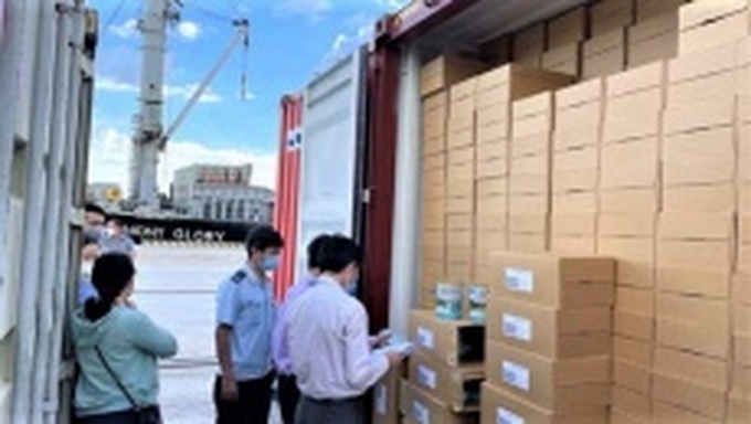 Hơn 22.000 hộp sữa do kiều bào Australia tặng cho TP.HCM đã được thông quan