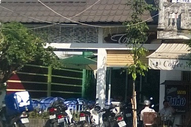 Phá ổ bạc tại quán cà phê của Phó giám đốc Kho bạc Nhà nước