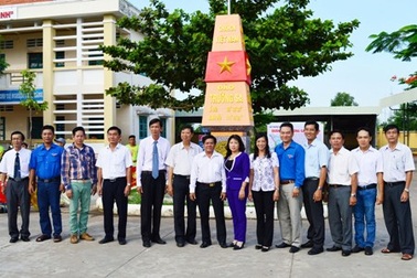 Xây thêm 11 cột mốc chủ quyền Trường Sa trong trường học   