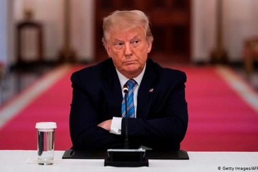 5 luật sư của ông Trump đồng loạt xin nghỉ trước phiên tòa luận tội