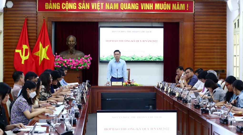 Cập nhật vụ Hồng Đăng - Hồ Hoài Anh: Bộ Văn hóa chờ kết luận điều tra - 1 Cập nhật vụ Hồng Đăng - Hồ Hoài Anh: Bộ Văn hóa chờ kết luận điều tra - 1