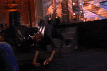 Khán giả la hét vì tiết mục uốn dẻo ghê rợn như phim kinh dị