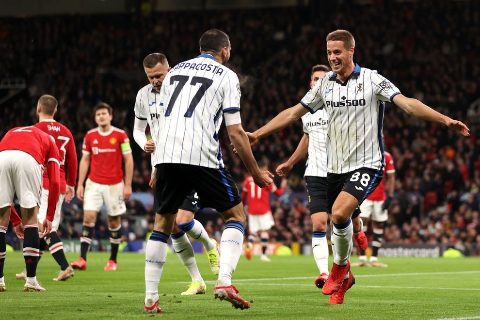 Ronaldo tỏa sáng, Man Utd ngược dòng ngoạn mục hạ Atalanta - 1 Ronaldo tỏa sáng, Man Utd ngược dòng ngoạn mục hạ Atalanta - 1