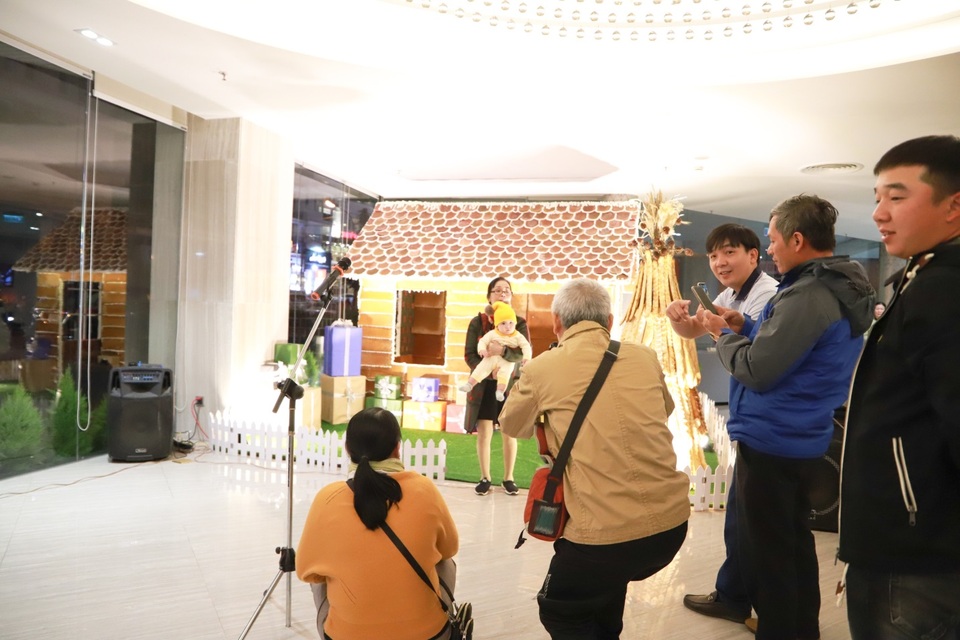 Lễ thắp sáng cây thông Noel 2019 tại Golf Valley Hotel Đà Lạt - 5 Lễ thắp sáng cây thông Noel 2019 tại Golf Valley Hotel Đà Lạt - 5