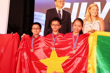 Học sinh Việt Nam đoạt 11 huy chương bạc và đồng tại cuộc thi quốc tế IMSO