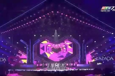 Đông Nhi khiến khán giả đứng ngồi không yên với Bad boy