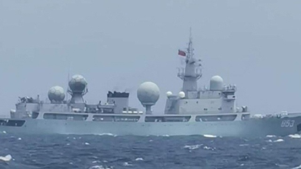 Tàu Trung Quốc bị tố khiêu khích để hải quân Philippines nổ súng trước - 1 Tàu Trung Quốc bị tố khiêu khích để hải quân Philippines nổ súng trước - 1