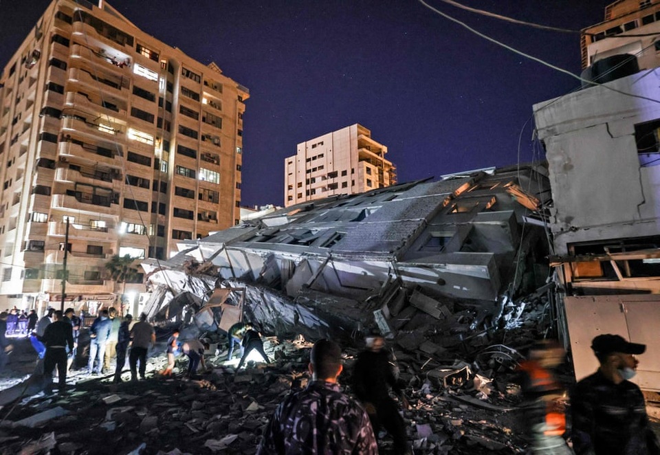 Tên lửa rợp trời Trung Đông, Gaza bị cày nát - 10 Tên lửa rợp trời Trung Đông, Gaza bị cày nát - 10