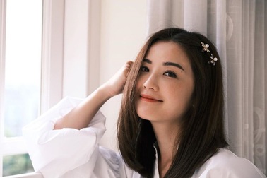 Thái Trác Nghiên nắm tay bạn trai giàu có, phủ nhận tin đồn chia tay