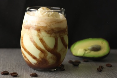 Công thức làm sinh tố bơ và cà phê cho bữa sáng lành mạnh