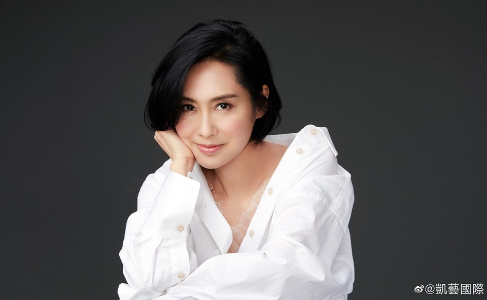 Đường tình sóng gió của tứ đại mỹ nhân nức tiếng một thời xứ hương cảng - 6 Đường tình sóng gió của tứ đại mỹ nhân nức tiếng một thời xứ hương cảng - 6