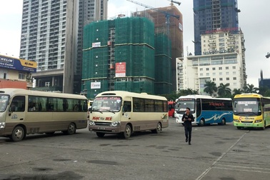 Một km gánh nghìn căn hộ: "Điểm đen" quá tải mới ở Hà Nội