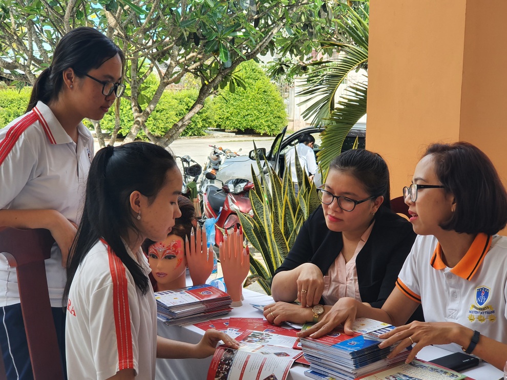 Nghề thời thượng nhiều quý cô yêu thích, lương khởi điểm 7 - 15 triệu đồng - 4 Nghề thời thượng nhiều quý cô yêu thích, lương khởi điểm 7 - 15 triệu đồng - 4