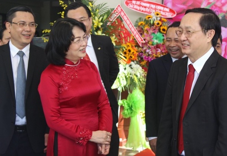 Phó Chủ tịch nước: “Thầy cô giáo nên sáng tạo để tạo đột phá” - 1 Phó Chủ tịch nước: “Thầy cô giáo nên sáng tạo để tạo đột phá” - 1
