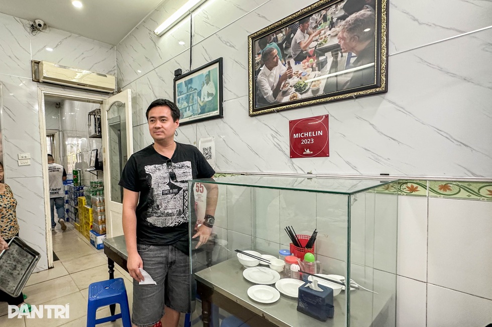 Chủ quán bún chả kể về sự thân thiện của Tổng thống Obama - 8 Chủ quán bún chả kể về sự thân thiện của Tổng thống Obama - 8