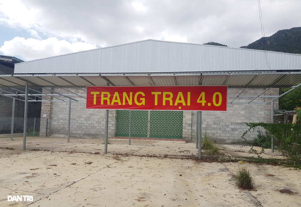 Showroom đón khách Trung Quốc sắp bị cưỡng chế: Xuất hiện dấu hiệu “lạ” - 1 Showroom đón khách Trung Quốc sắp bị cưỡng chế: Xuất hiện dấu hiệu “lạ” - 1