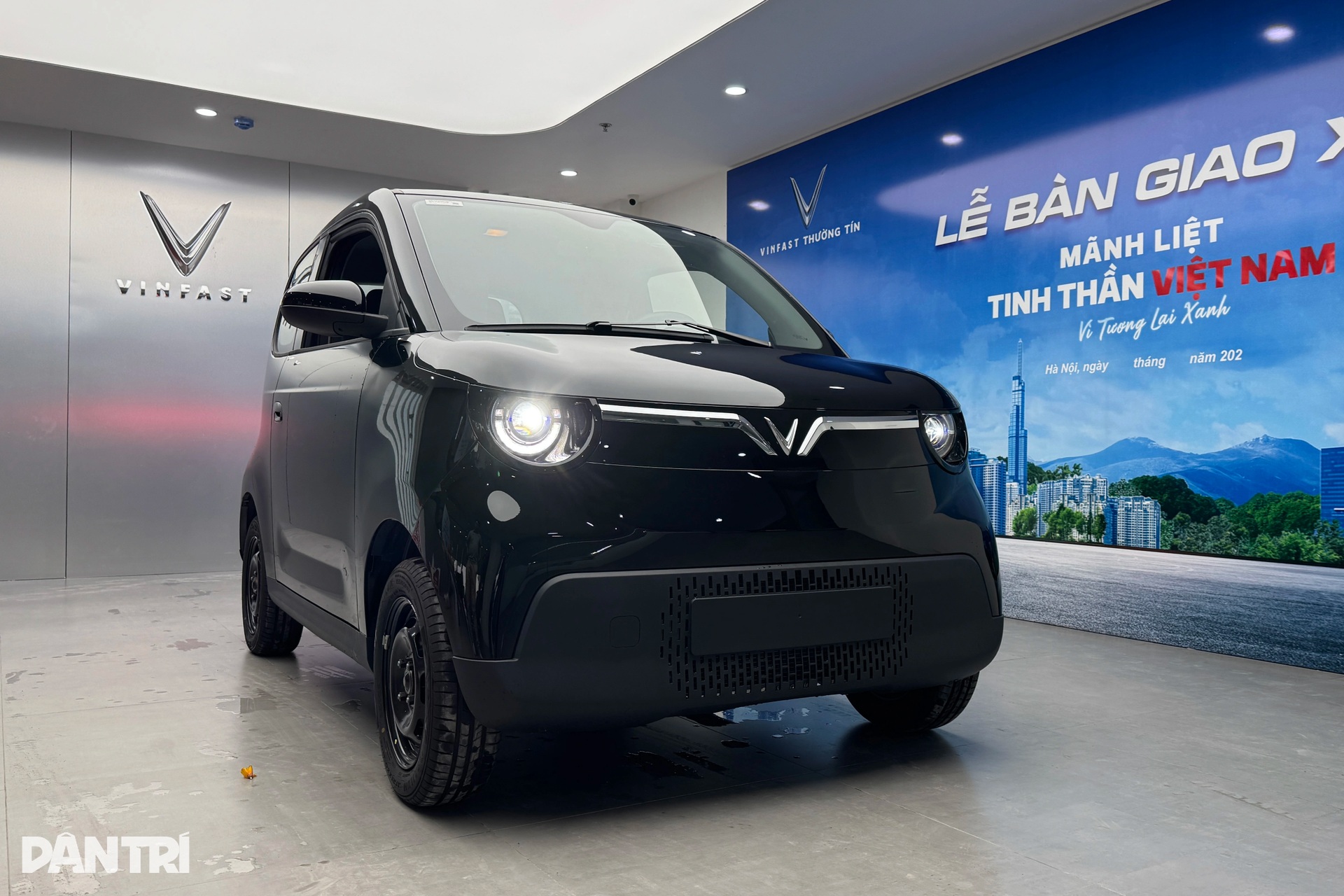 “Soi” ô tô điện rẻ nhất của VinFast mới về đại lý, có điểm nhỉnh hơn VF 3 - 1