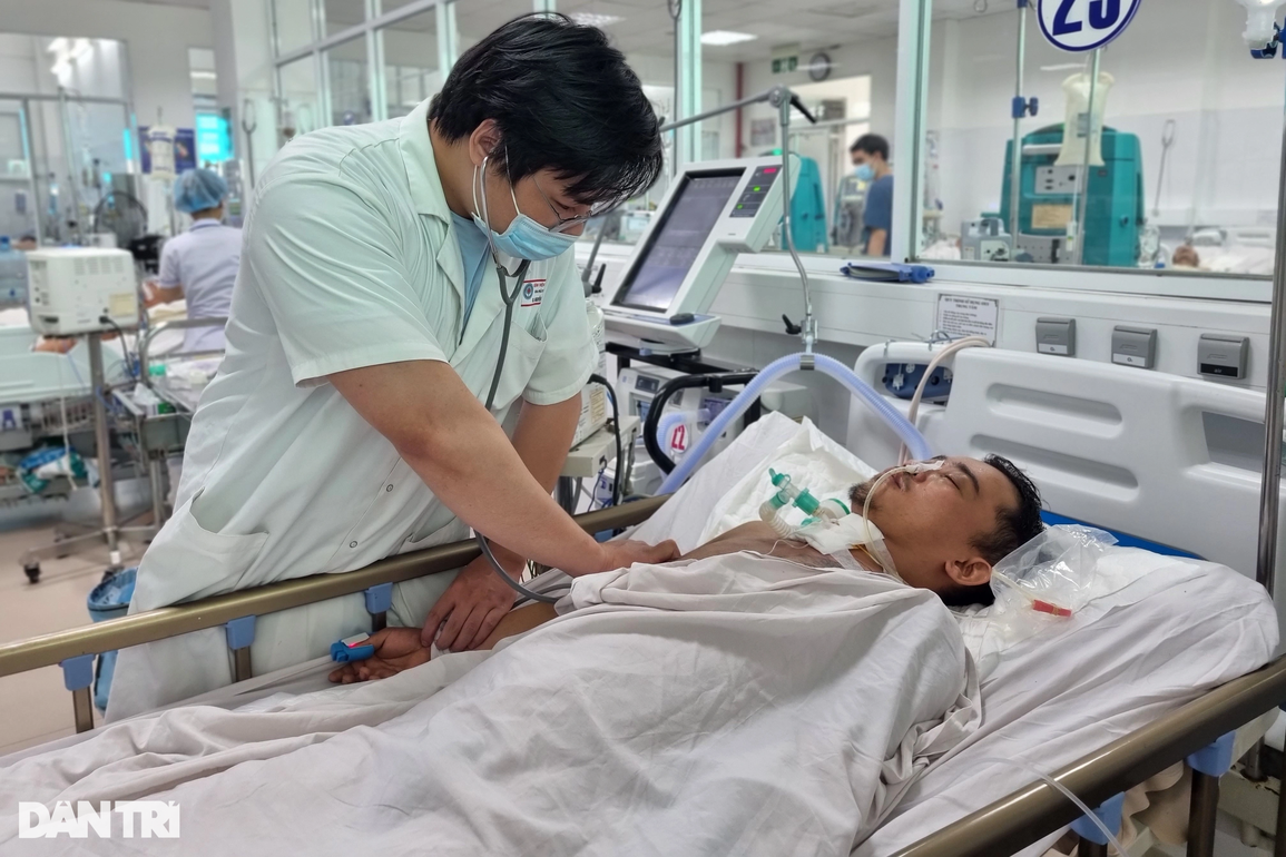 Bác sĩ BV Đà Nẵng kêu cứu giúp chàng trai trẻ bị chấn thương sọ não - 3 Bác sĩ BV Đà Nẵng kêu cứu giúp chàng trai trẻ bị chấn thương sọ não - 3