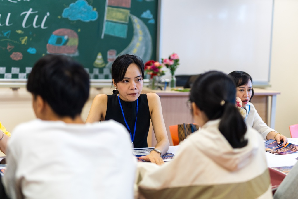 2025年の国立経済大学の入学試験スコアの換算方法 - 1 Cách thức quy đổi điểm xét tuyển của ĐH Kinh tế Quốc dân năm 2025 - 1