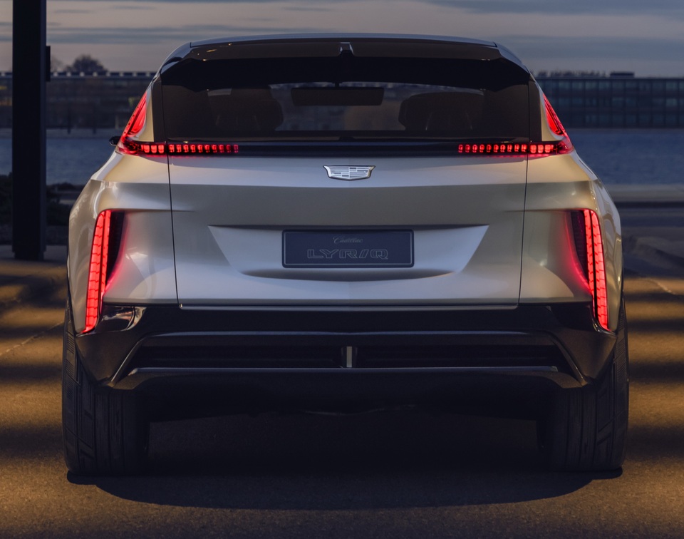 Cận cảnh tân binh Lyriq - Kỷ nguyên mới của Cadillac - 11 Cận cảnh tân binh Lyriq - Kỷ nguyên mới của Cadillac - 11