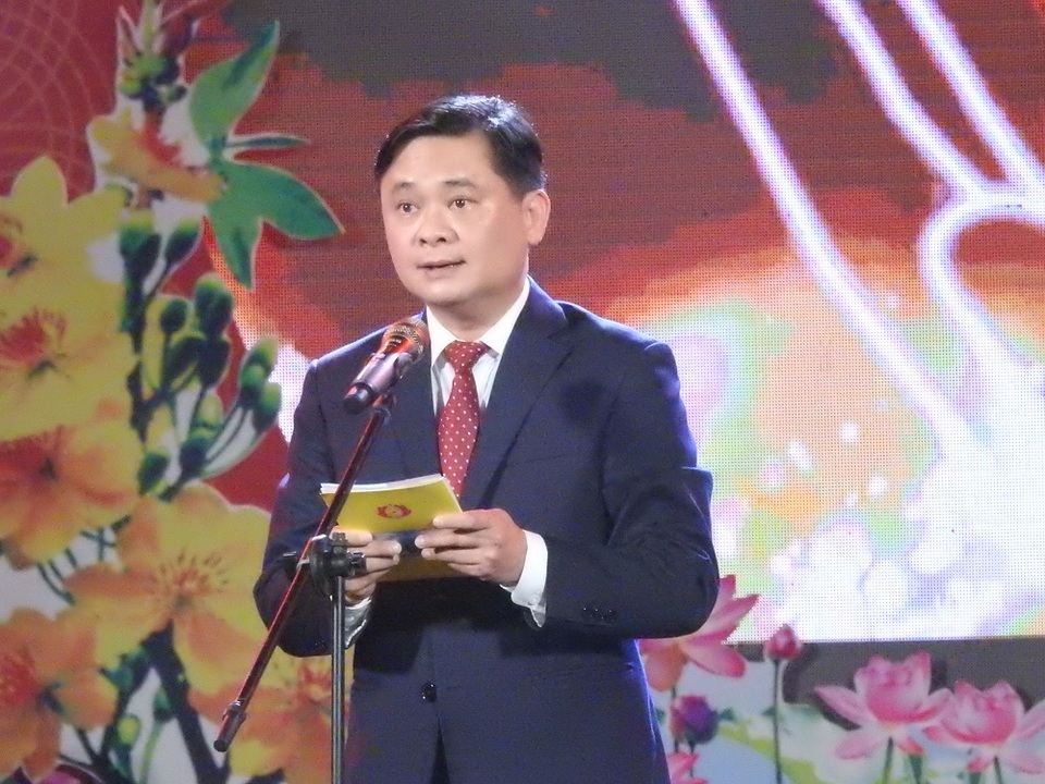 Nghệ An kêu gọi được gần 75 tỷ đồng cho người nghèo đón Tết - 1 Nghệ An kêu gọi được gần 75 tỷ đồng cho người nghèo đón Tết - 1