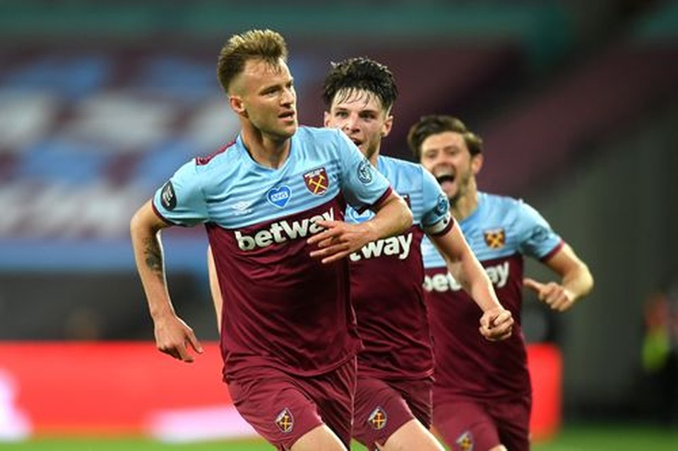 Được VAR trợ giúp, Chelsea vẫn gục ngã trước West Ham - 1 Được VAR trợ giúp, Chelsea vẫn gục ngã trước West Ham - 1