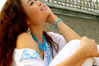 Ngọc Anh - Gắn liền với tình khúc Phú Quang