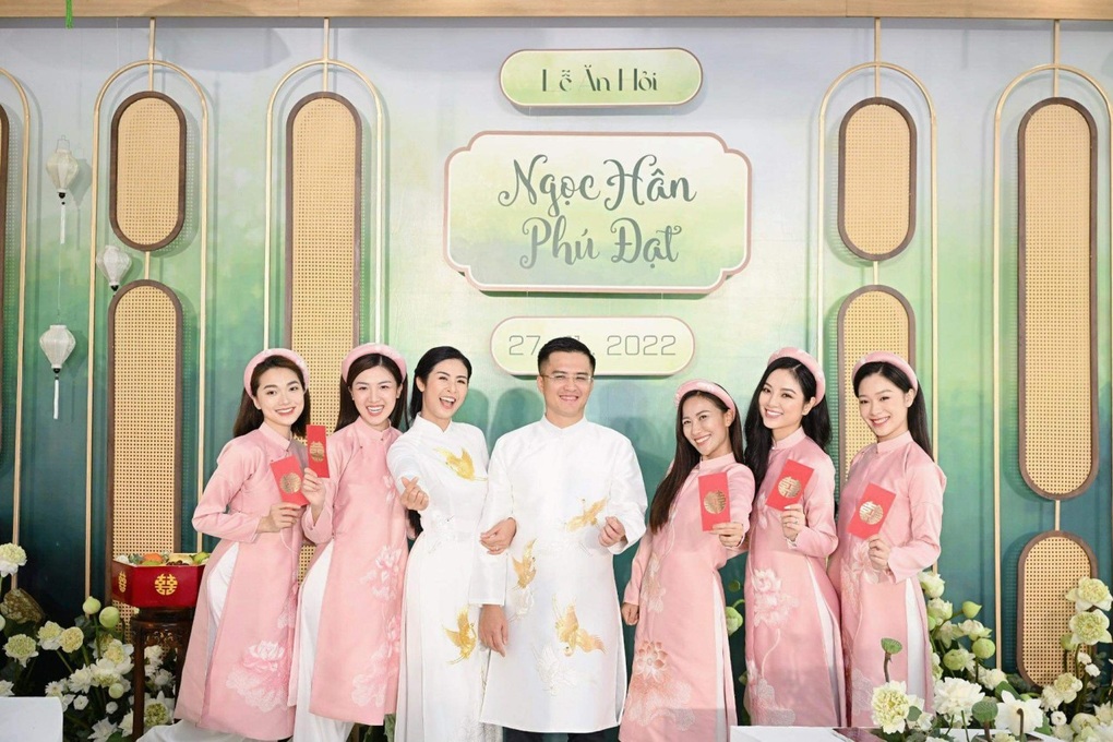 Dàn mỹ nhân, Hoa hậu dự lễ ăn hỏi của Hoa hậu Ngọc Hân - 3