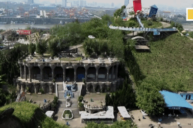 Nhà vệ sinh công cộng “hoành tráng” với sức chứa lên đến 2000 người