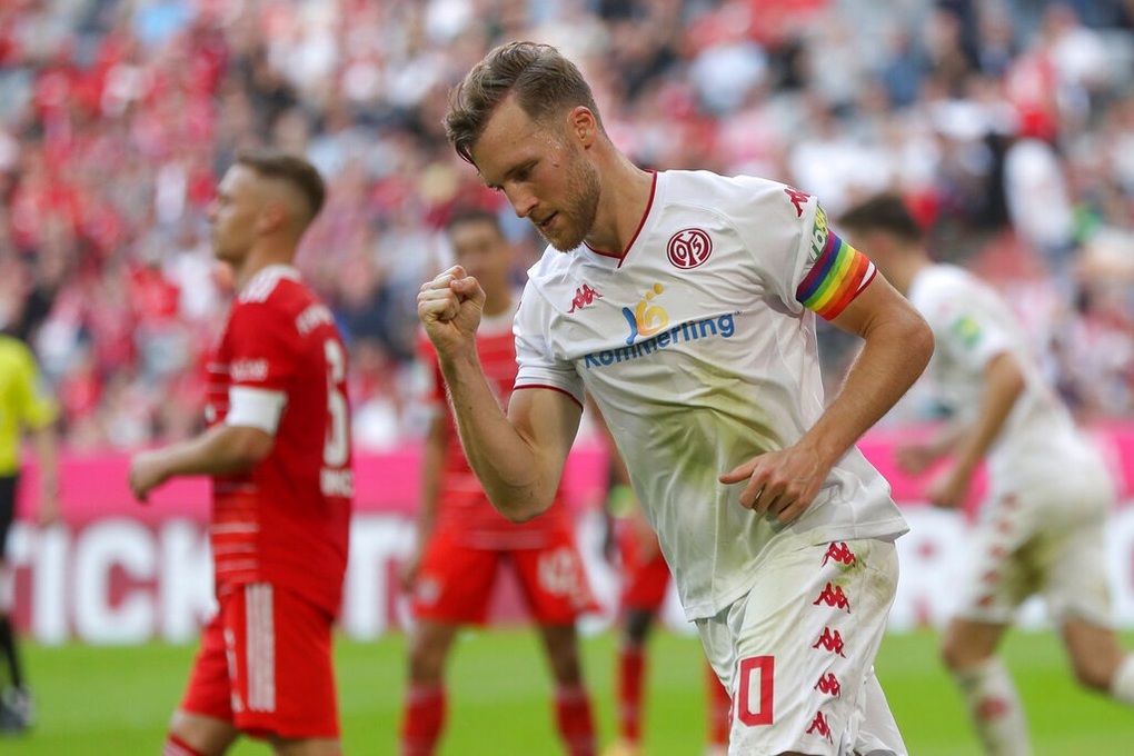 Sadio Mane tỏa sáng giúp Bayern Munich trở lại ngôi đầu Bundesliga - 5